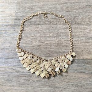 NWOT Gold Statement Chunky Chain Necklace